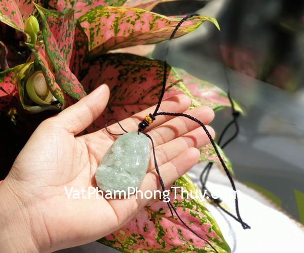 Phật bản mệnh Phỉ Thúy xanh đậm sắc sảo A+ lớn, tuổi Ngọ S6864-5